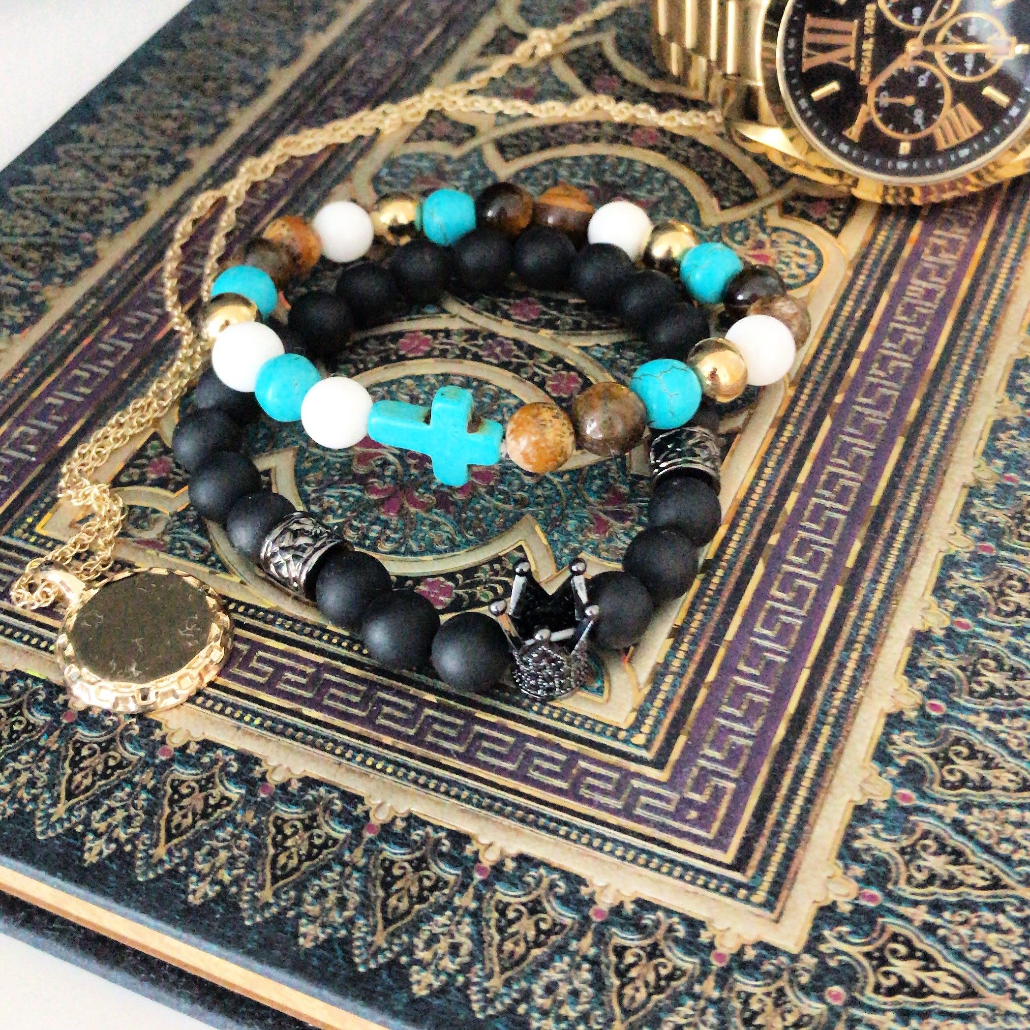 Crystal Crown / Black Agate  - Gemstone Bracelet