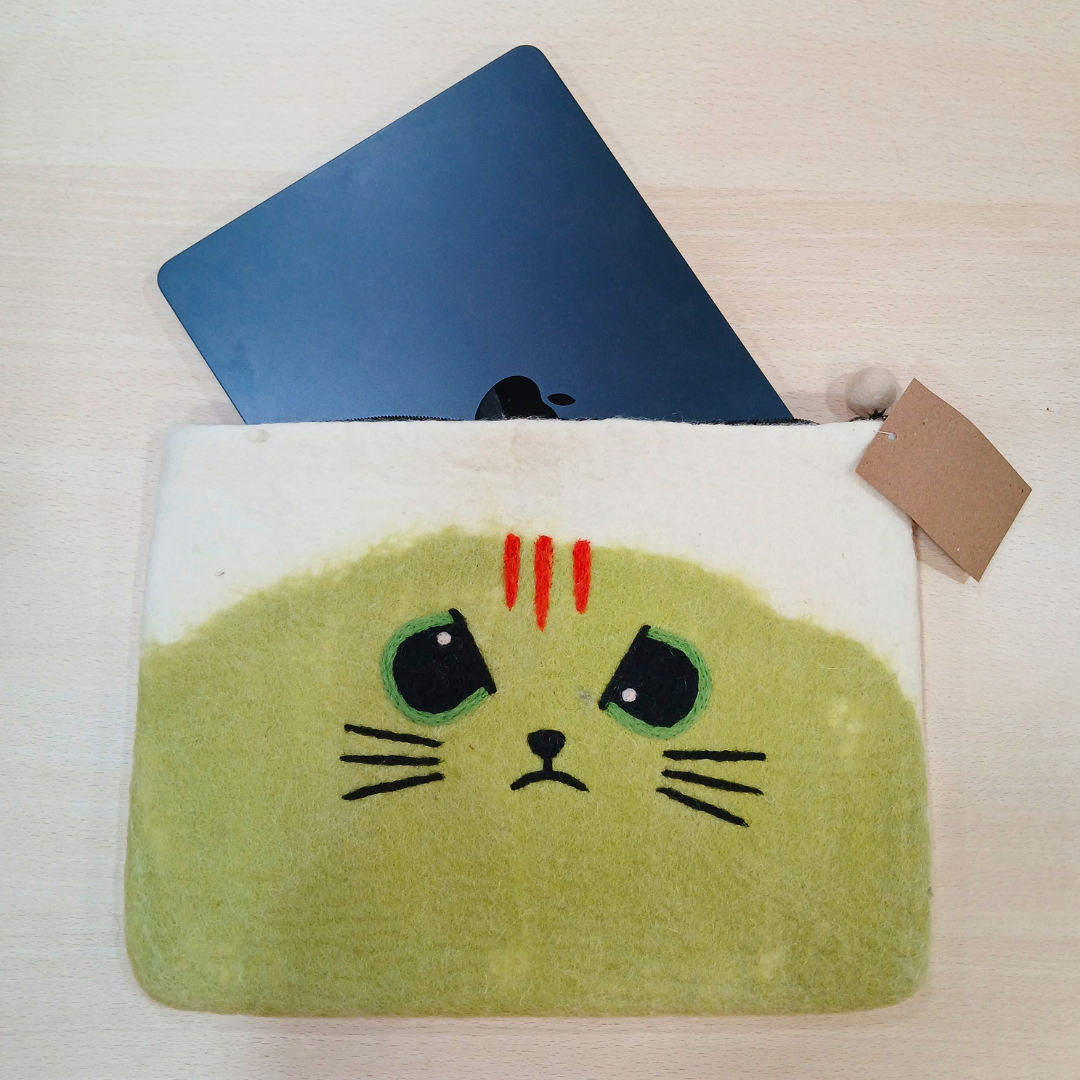 Felt Laptop Pouch (up to 14")  - Grumpy Cat