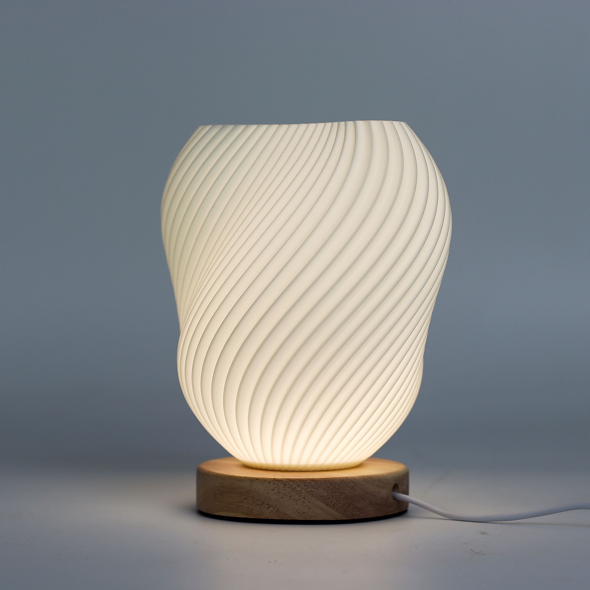 New Wave Lamp - USB - 3 settings - Shell Twisted